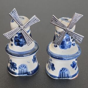 VTG Dutch Mini Windmill-Shaped Ceramic Salt & Pepper Shakers Delft Blue Style